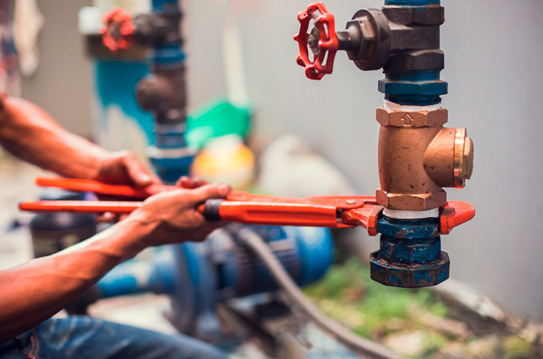 Plumbing Services in Crockett, TX